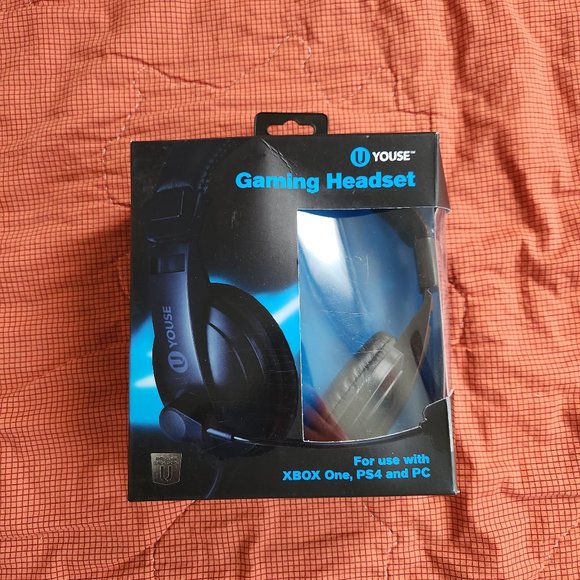 Gaming Headset - Picture 1 of 3